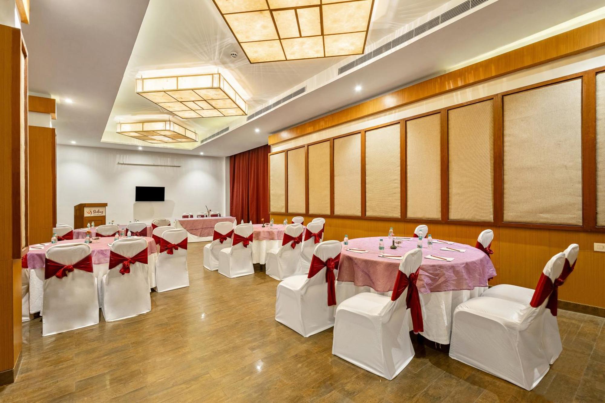 Sterling Manali Hotel Exterior photo